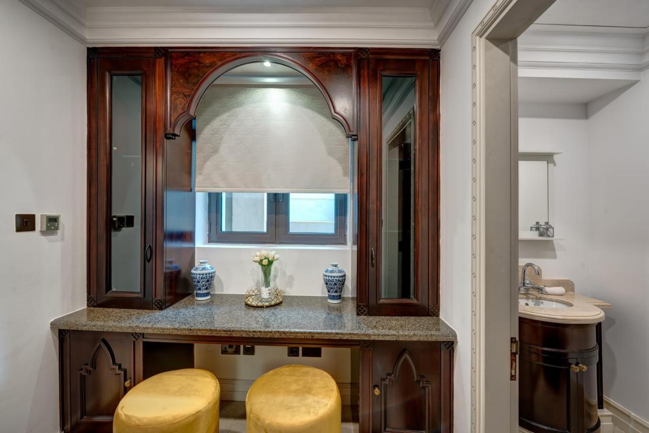 Durrani Homes - Unique Garden Apt At Souk Al Bahar Besides Dubai Mall & Burjkhalifa With Private Jaccuzi Eksteriør billede