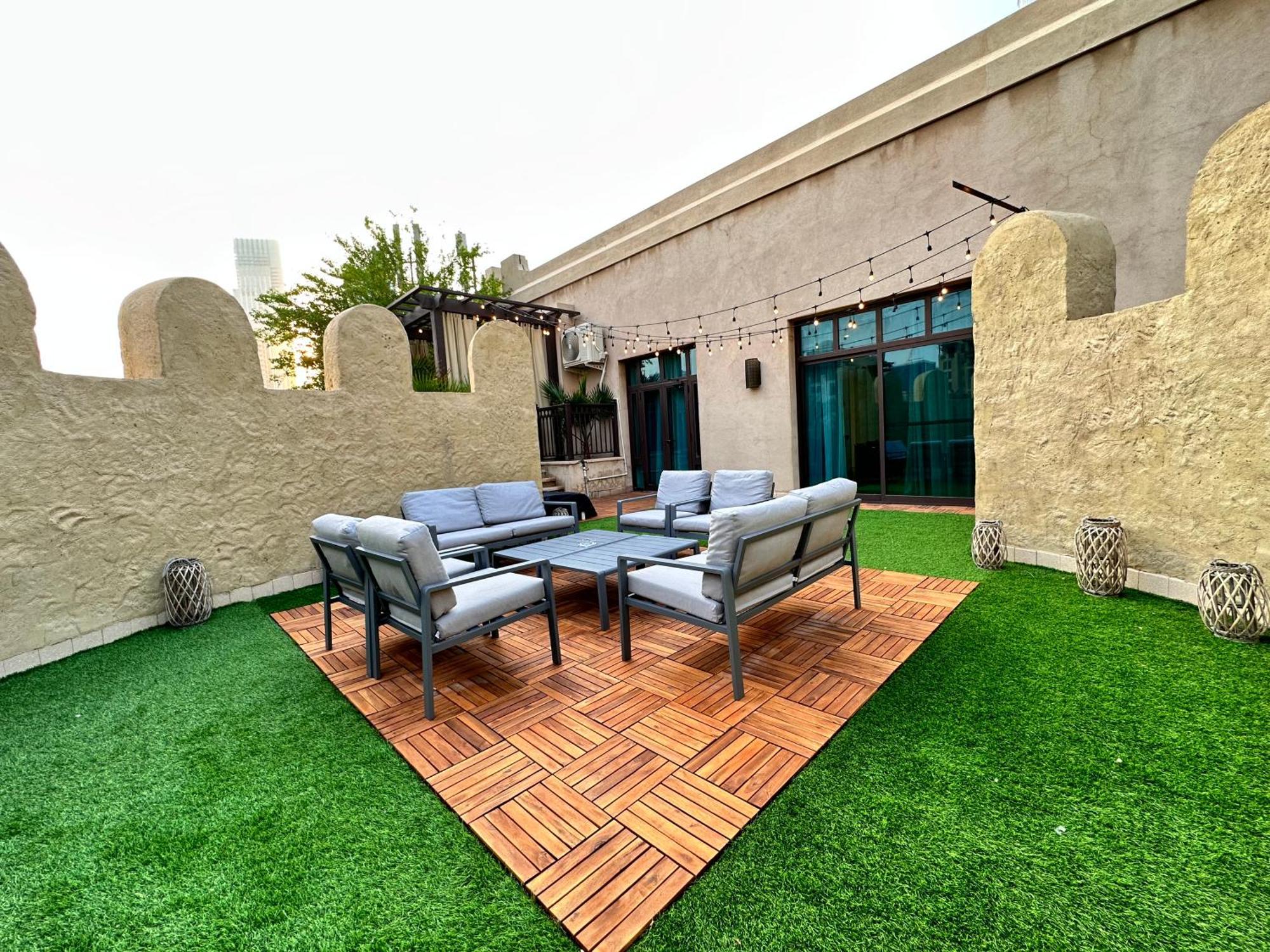 Durrani Homes - Unique Garden Apt At Souk Al Bahar Besides Dubai Mall & Burjkhalifa With Private Jaccuzi Eksteriør billede